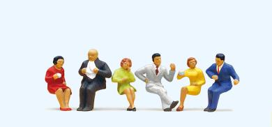 Sitzende Personen für Gasthau 