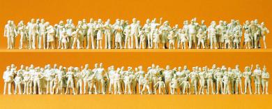 Passanten. Zuschauer. 130 unb 