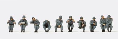 Geschützbedienung, aufgesesse 