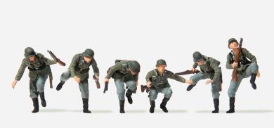 Absitzende Panzergrenadiere. 