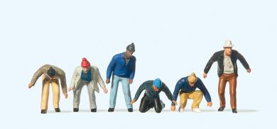 Zirkusarbeiter Zeltaufbau 