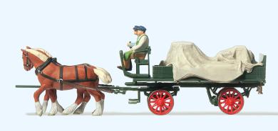 Lieferwagen mit Plane 