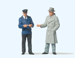 An der Bahnsteigsperre 