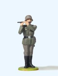 Musiker stehend, mit Querpfei 