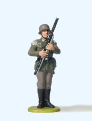 Musiker stehend, mit Fagott 