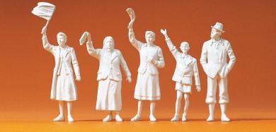 Zivilisten am Straßenrand 