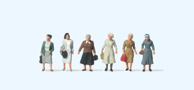 Pendlerinnen auf dem Weg zur 