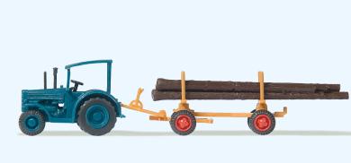 Hanomag-Schlepper mit Langhol 