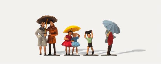 Pedestrians in the rain 