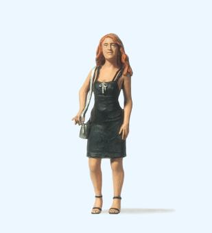 Junge Frau, stehend 